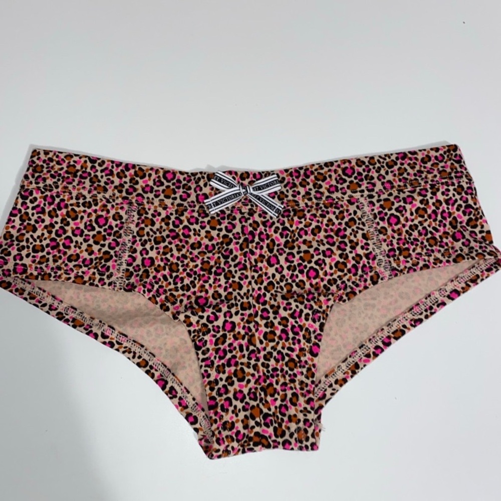 VINTAGE//‎ Victoria’s Secret NWT Y2K cheeky style panites rare